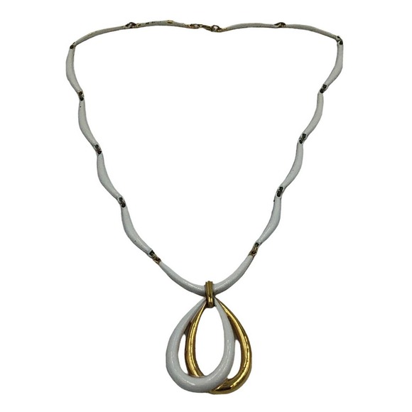 Vintage Crown Trifari White Enamel Bar Link Necklace with Tear Drop Pendant - Picture 2 of 11